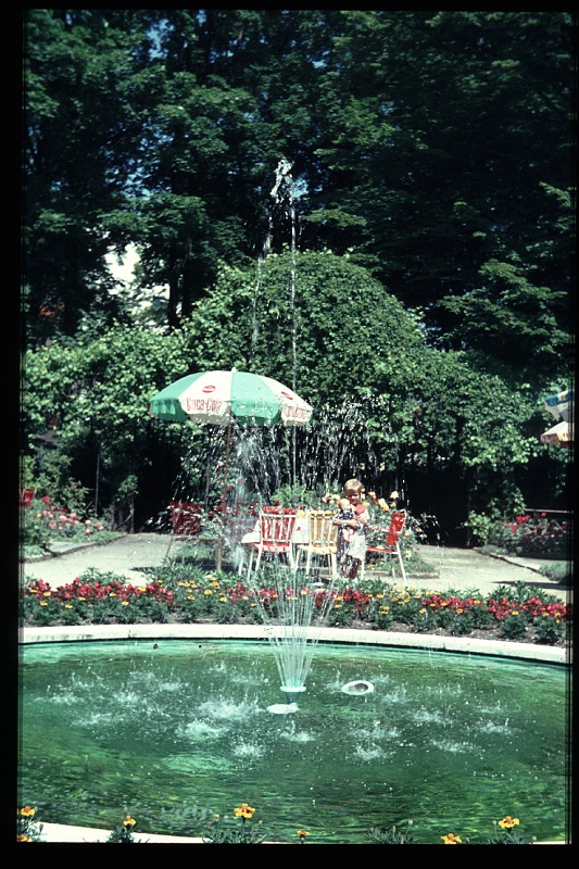 06.Regensburg jun 1966 Marion.JPG